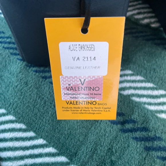 VALENTINO BY MARIO VALENTINO Alice Leather Shoulder Bag - Picture 3 of 7